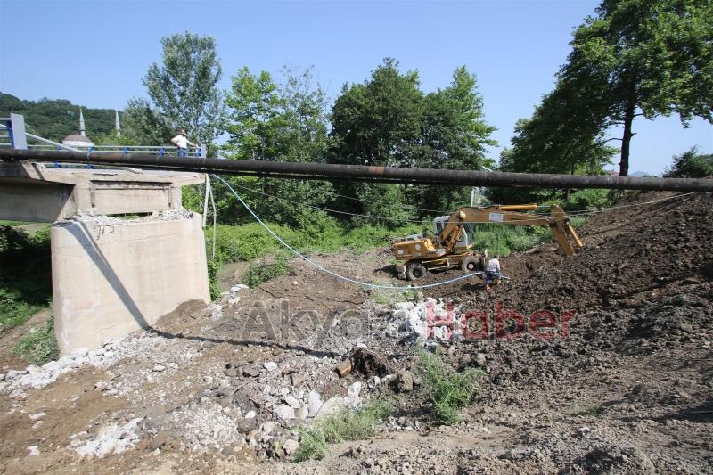 TAŞBURUN ESKİ KÖPRÜSÜ YÜRÜYÜŞ YOLUNA AÇILIYOR