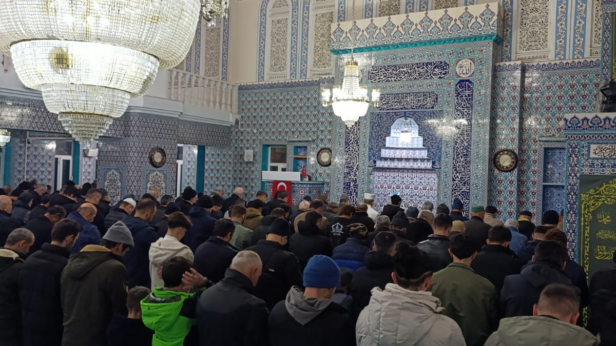 Taşburun Şehit Ali Camii’nde kandil programı