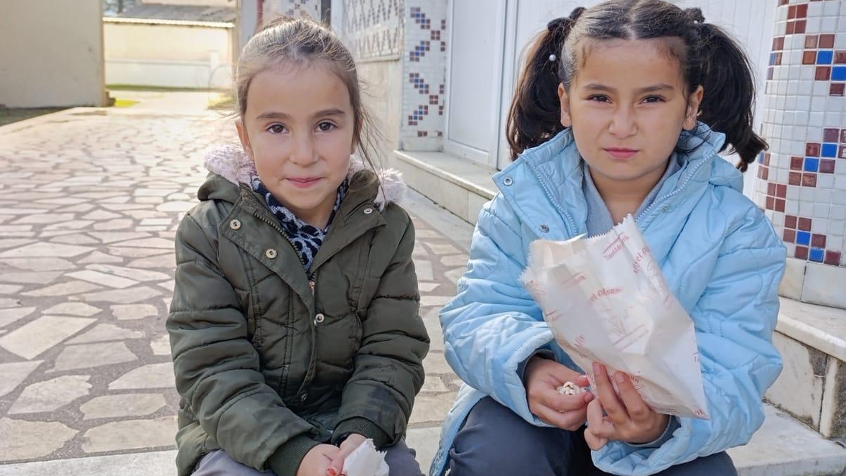 Taşburun Şehitali Camii Kur’an Kursu öğrencileri doyasıya eğlendi