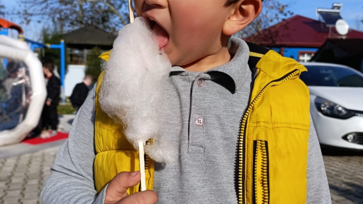 Taşburun Şehitali Camii Kur’an Kursu öğrencileri doyasıya eğlendi