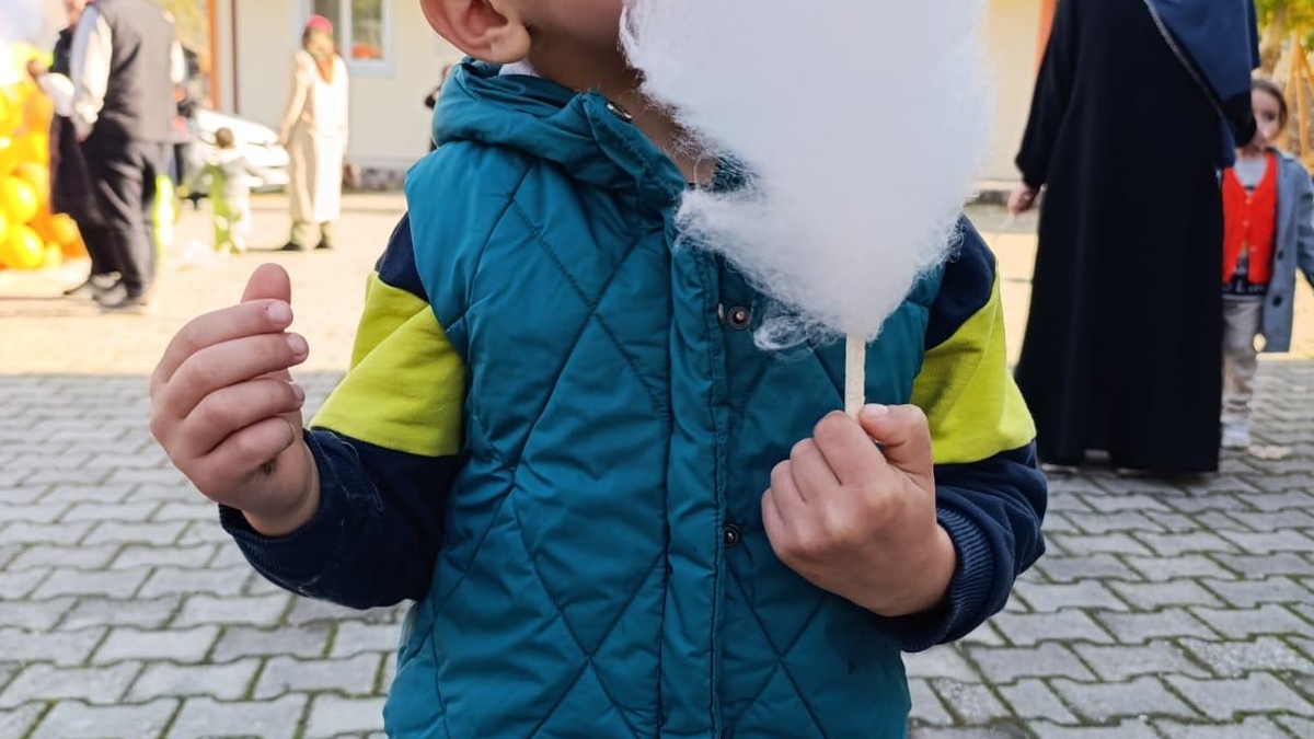 Taşburun Şehitali Camii Kur’an Kursu öğrencileri doyasıya eğlendi