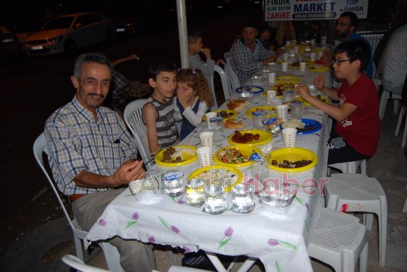 Taşburun Sosyal Yardımlaşma Derneğinden İftar