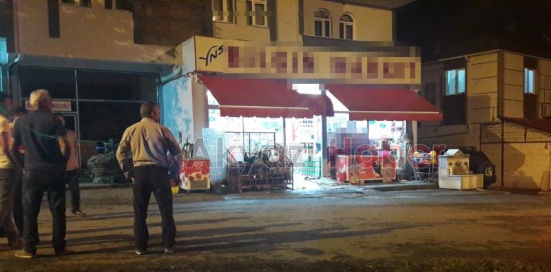 Husumetlilerine markette kurşun yağdırdılar