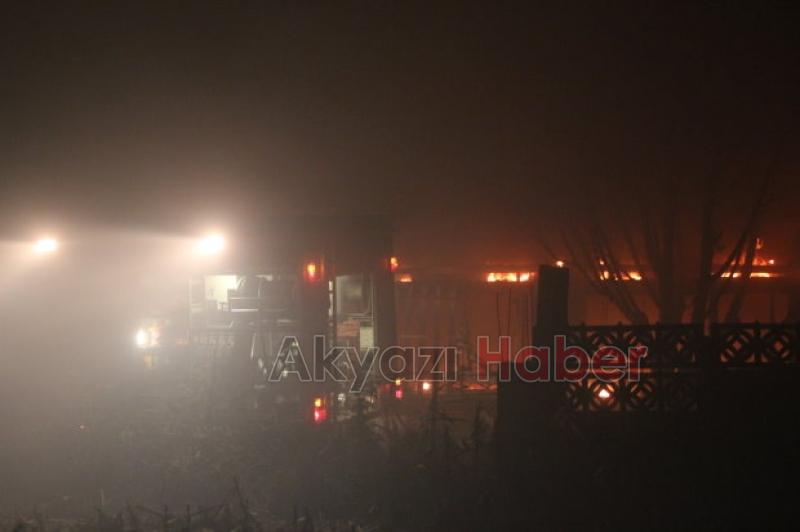  Tavuk Çiftliğinde Yangın