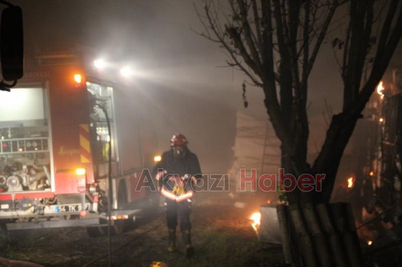  Tavuk Çiftliğinde Yangın