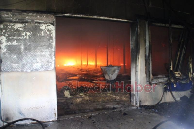  Tavuk Çiftliğinde Yangın