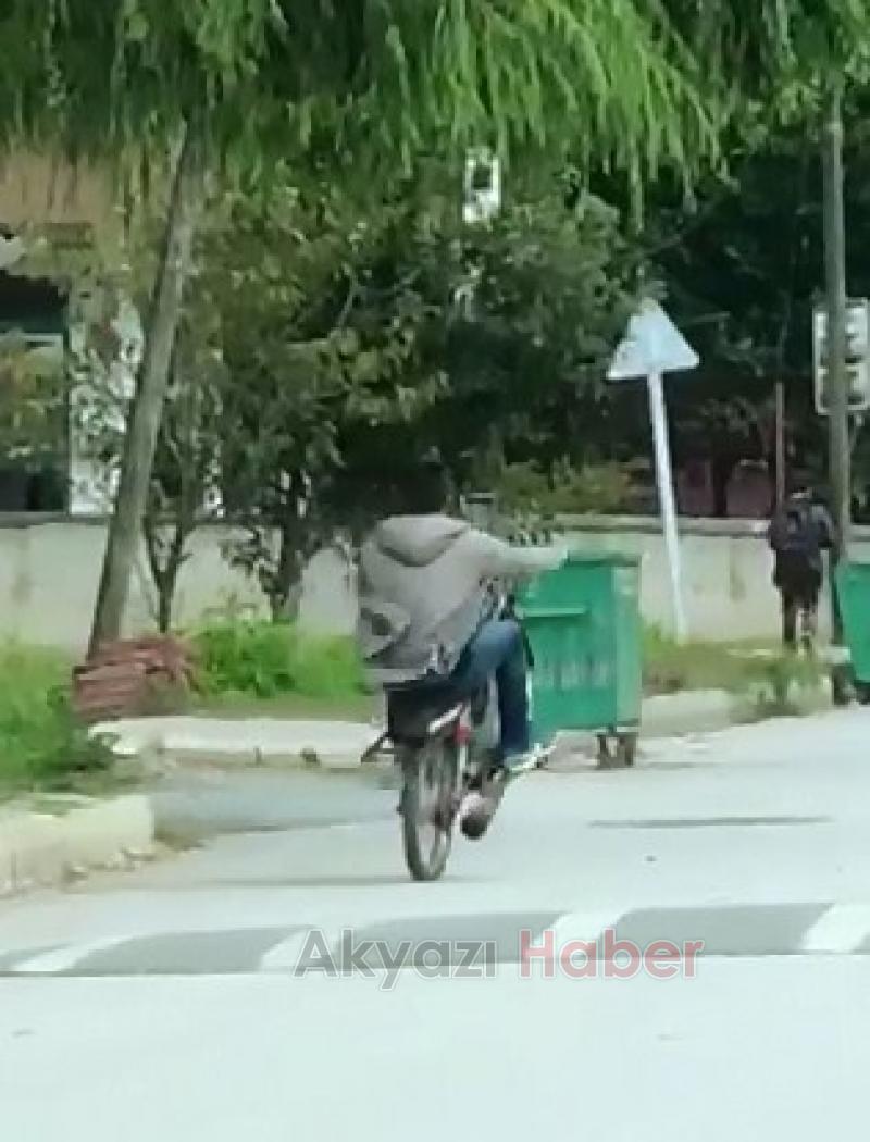 Tek teker üzerinde tehlikeli hareketler