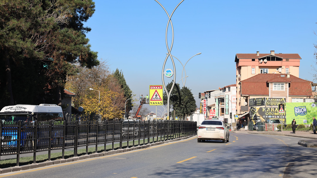 TEK yolunda  plastik ferforje önlemi