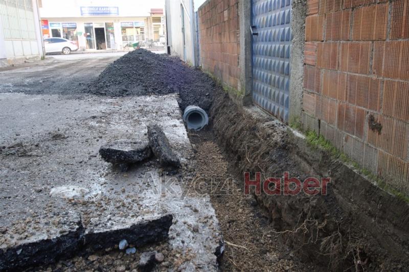 TEKNİK EKİPLER KAR KIŞ SOĞUK DEMEDEN ARALIKSIZ ÇALIŞIYOR