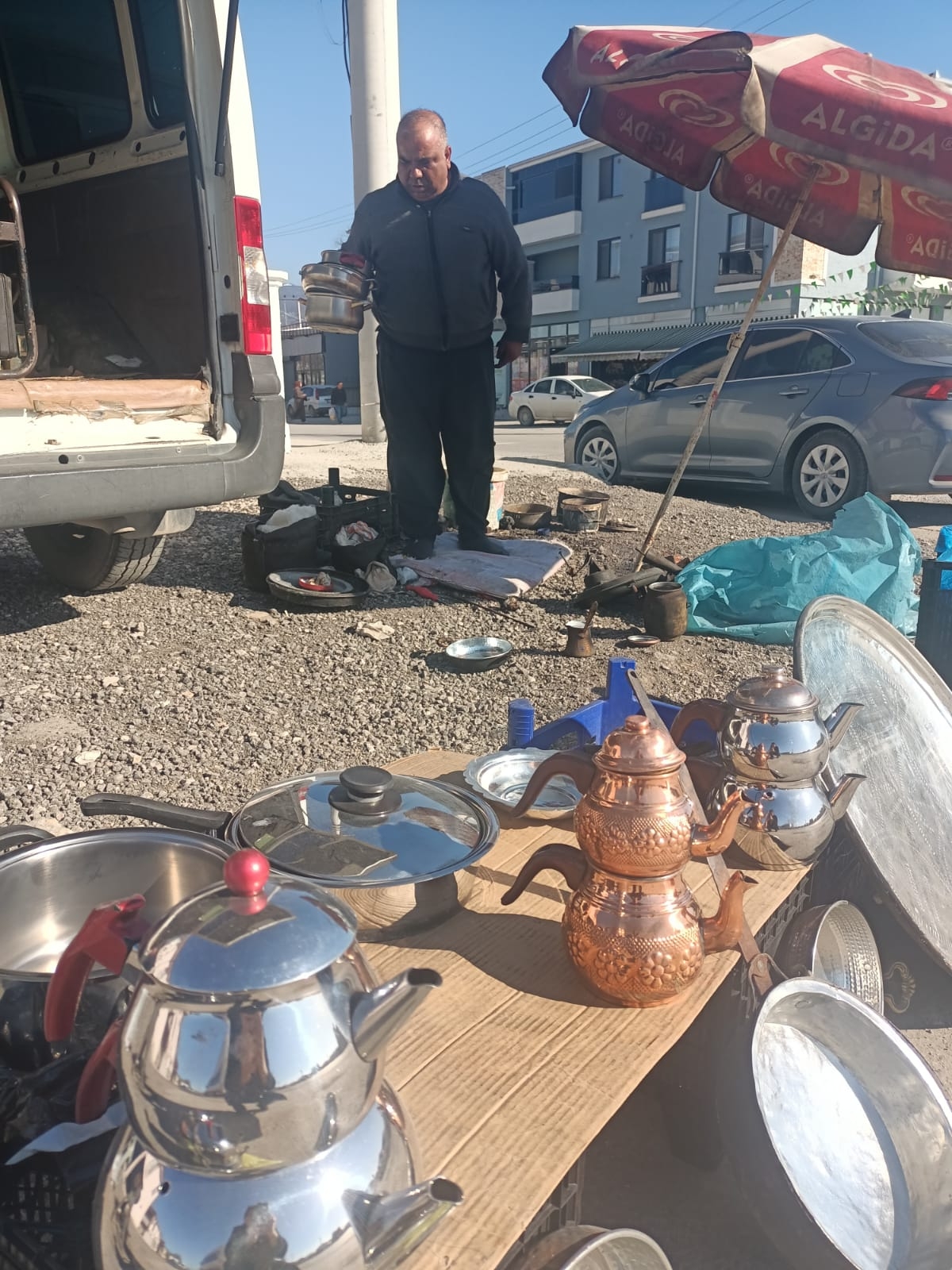 Teknoloji bitirdi ama o bırakmadı: Kalay ustası direnişte