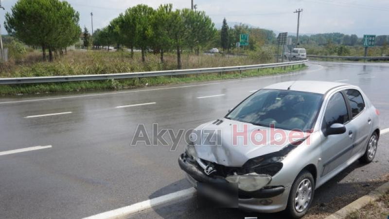 TEM kavşağında kaza