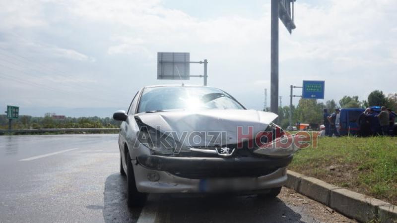 TEM kavşağında kaza