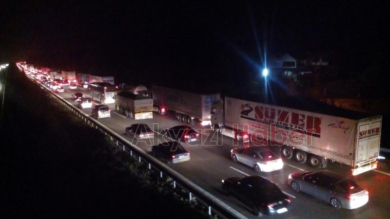 Tem Otoyolu Adapazarı-Akyazı Kesimi Trafiğe Kapalı