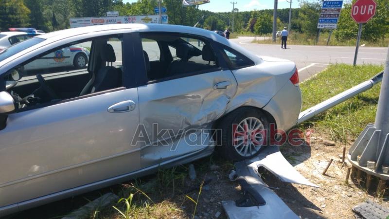 TEM Otoyolu Akyazı Gişelerinde Kaza 1 Yaralı