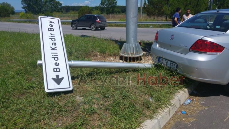 TEM Otoyolu Akyazı Gişelerinde Kaza 1 Yaralı