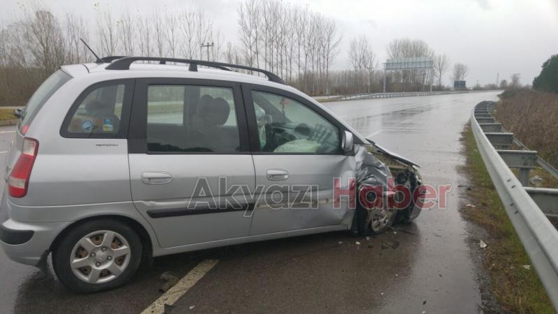 TEM OTOYOLU AKYAZI GİŞELERİNDE KAZA