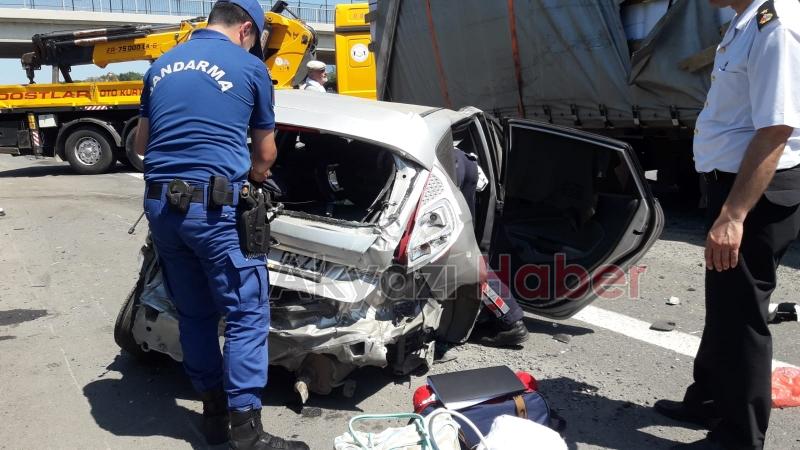 Tem Otoyolu'nda Feci Kaza