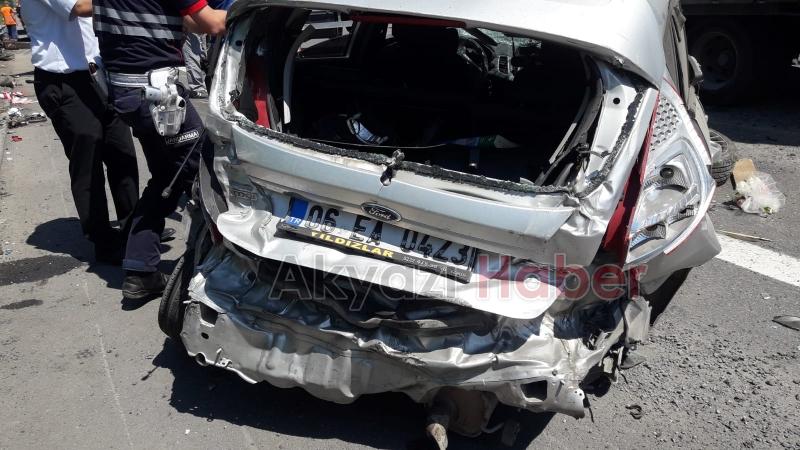 Tem Otoyolu'nda Feci Kaza