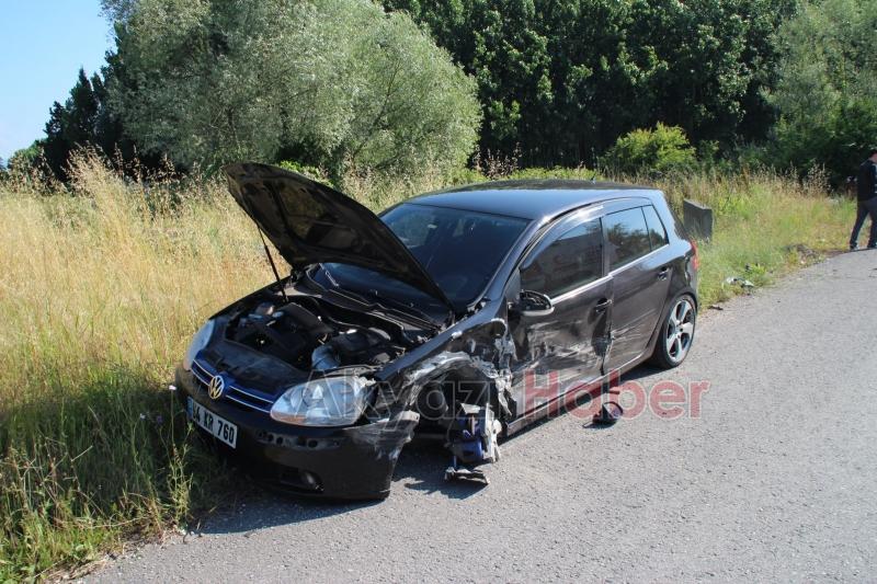 Tem Otoyolu Yan Yolunda Trafik Kazası