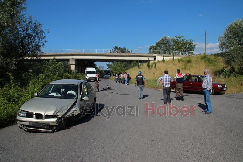 Tem Otoyolu Yan Yolunda Trafik Kazası