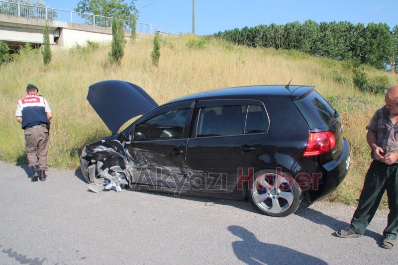 Tem Otoyolu Yan Yolunda Trafik Kazası