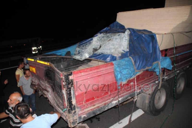 TEM OTOYOLUNDA KAZA 2 ölü