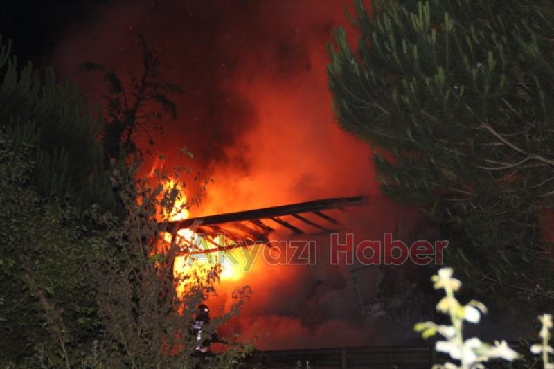 TEM OTOYOLUNDA KAZA 2 ölü