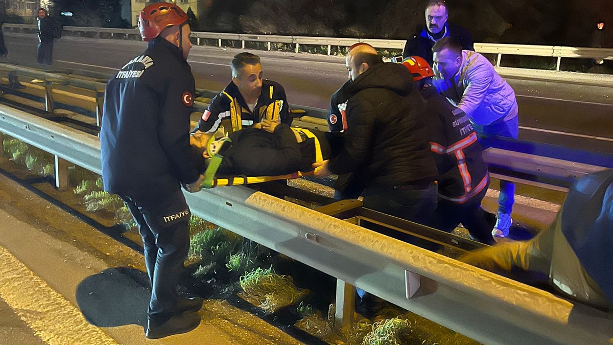 Otoyolda zincirleme kaza: 1 ölü, 27 yaralı