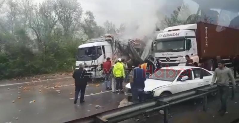 TEMde büyük kaza Otoyol savaş alanına döndü