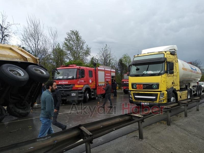TEMde büyük kaza Otoyol savaş alanına döndü