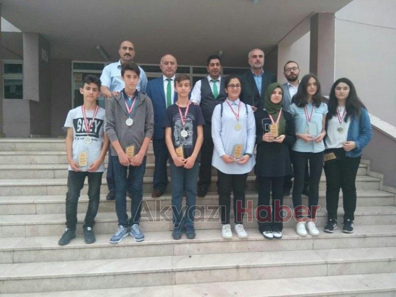 TEOG BİRİNCİLERİ ÖDÜLLENDİRİLDİ