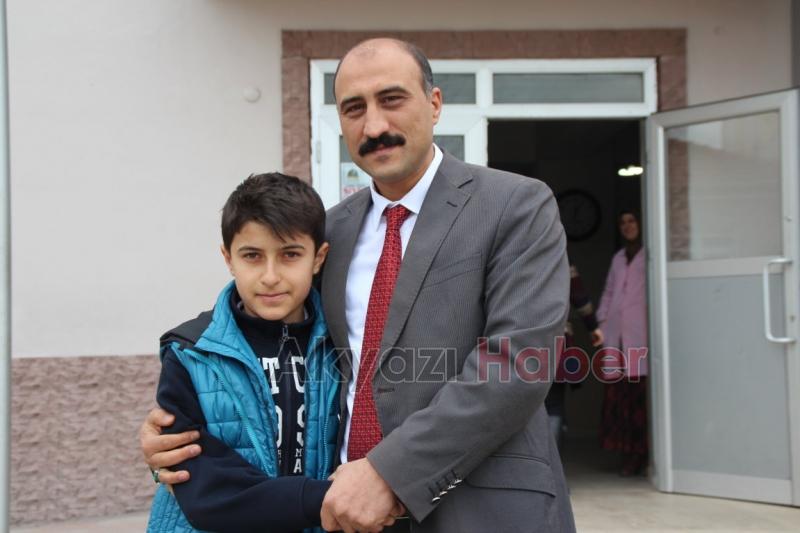 TEOG Türkiye birincisi Akyazı dan