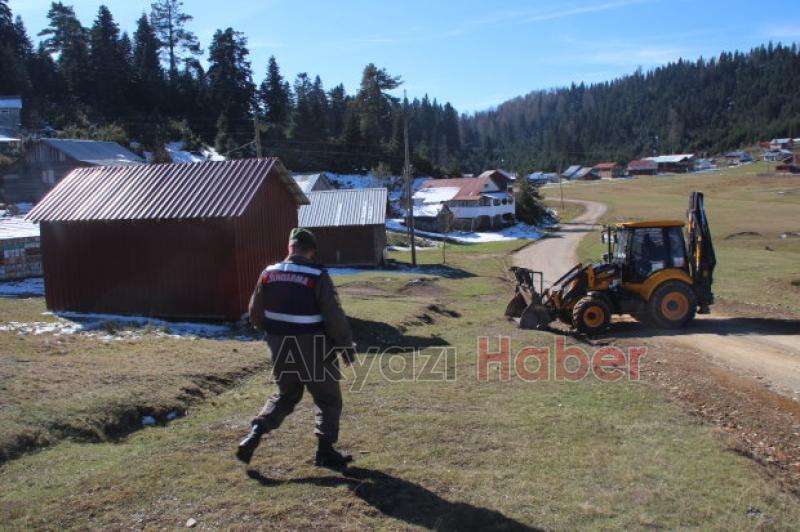 Tespit Edilen Yayla Evlerinin Yıkımına Başlandı