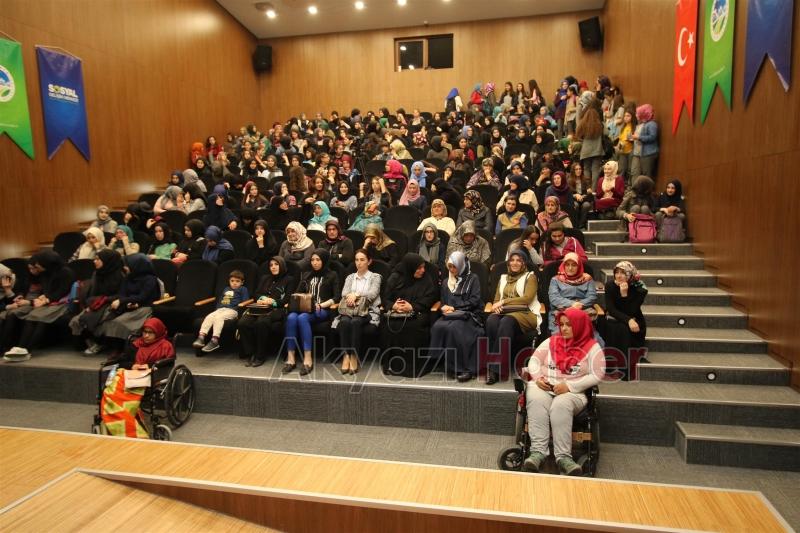 TIBBI NEBEVİ KONFERANSINA BAYANLARDAN YOĞUN İLGİ