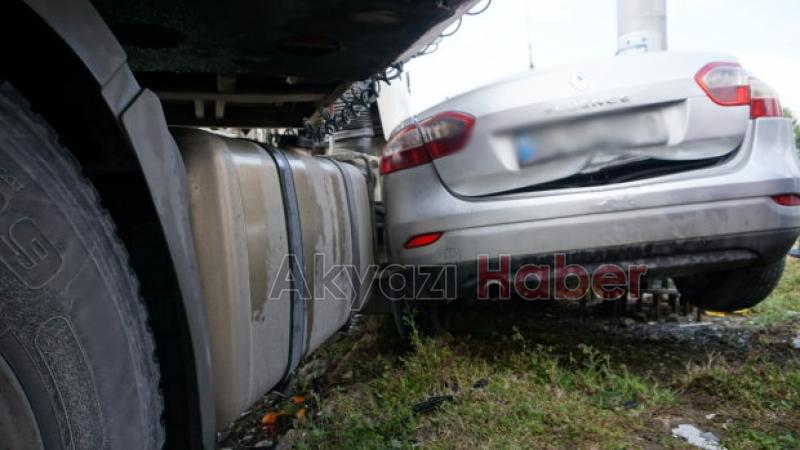 Tırın biçtiği otomobilde Mucize kurtuluş