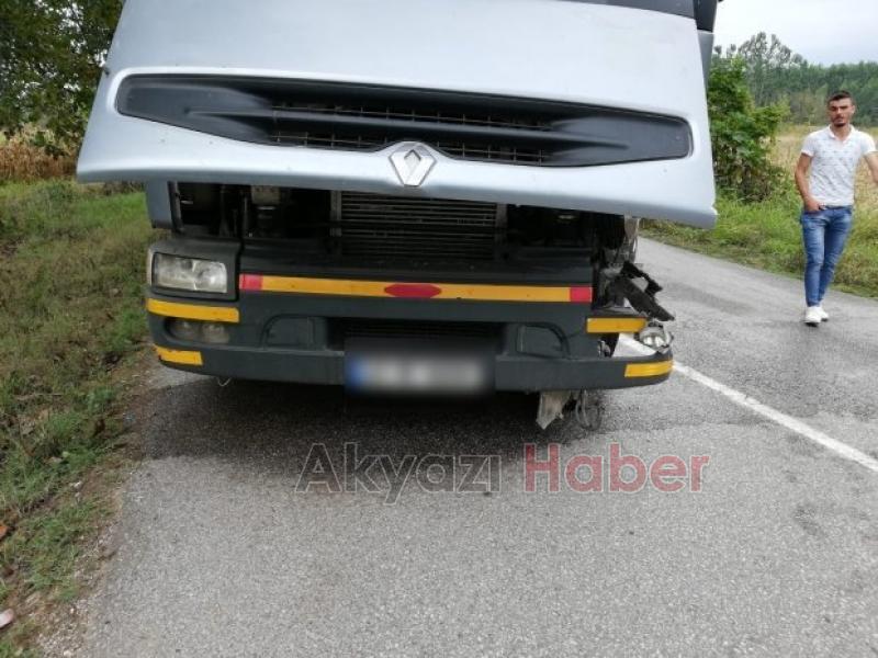 Tırla kafa kafaya çarpıştı