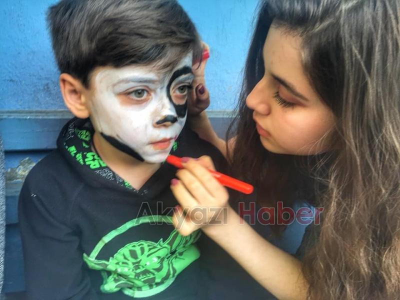 TİYATRO TOPLULUĞUNDAN HER ÇOCUK öZELDİR ÇALIŞMASI