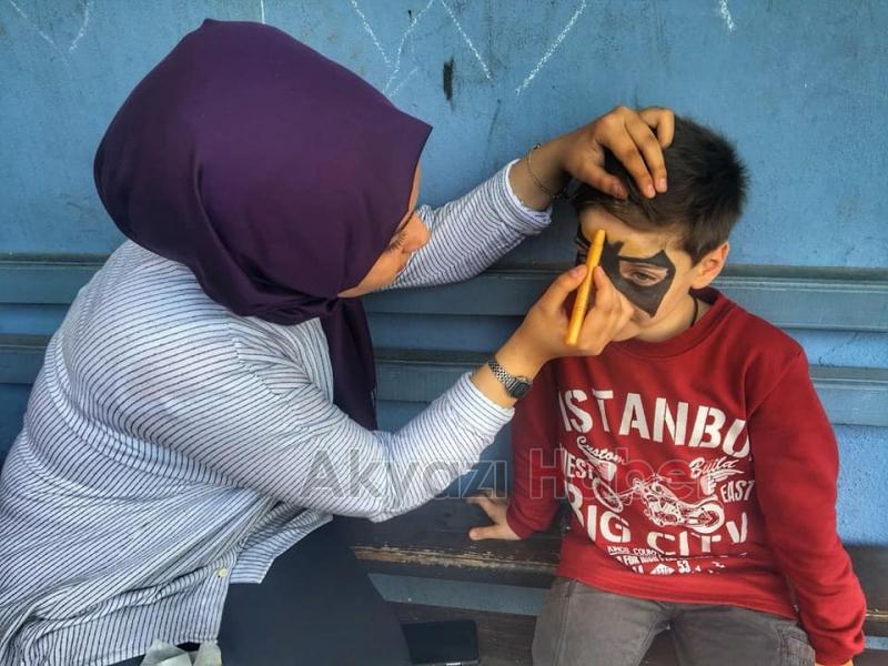 TİYATRO TOPLULUĞUNDAN HER ÇOCUK öZELDİR ÇALIŞMASI