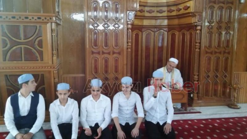 Topağaç Kuran Kursunda  Hafızlığı tamamlayan 5 öğrenci için Merasim yapıldı