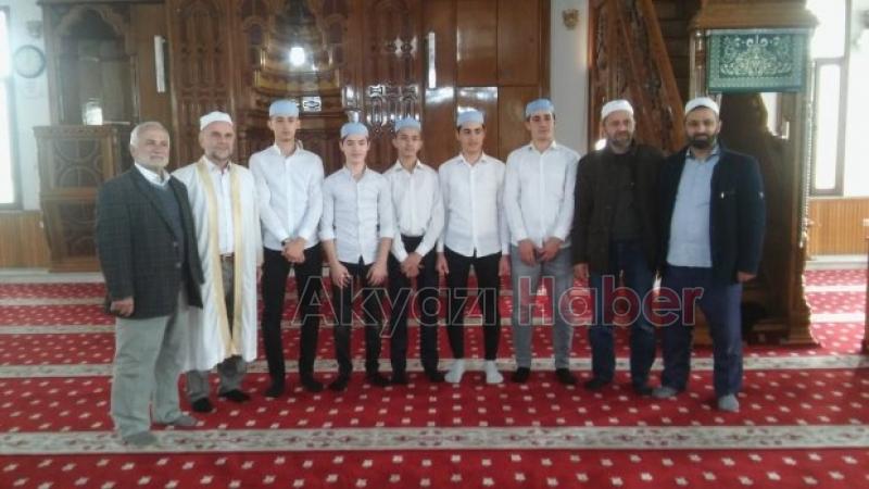 Topağaç Kuran Kursunda  Hafızlığı tamamlayan 5 öğrenci için Merasim yapıldı