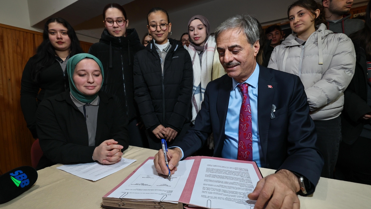 Toplu taşıma kullanan öğrenci sayısında rekor artış