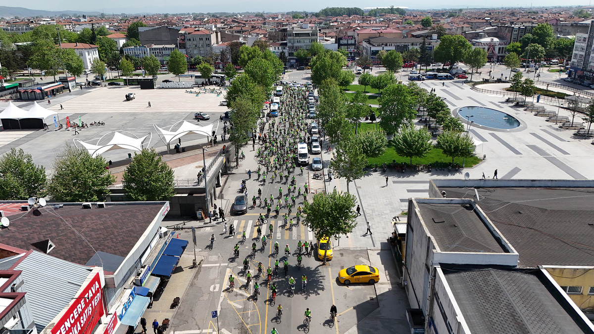 Trafik haftasında bisiklet turu düzenlendi