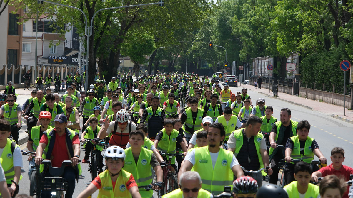 Trafik haftasında bisiklet turu düzenlendi