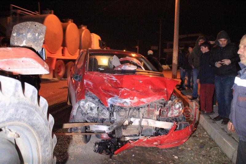 TRAFİK KAZASI OTOMOBİL 2 PARÇAYA AYRILDI