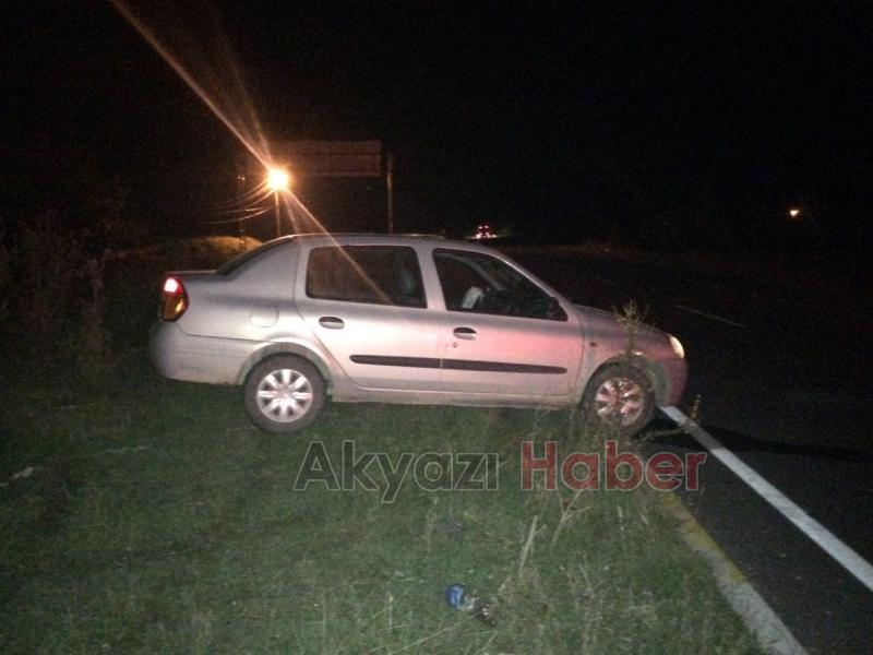 Trafik Kazası Otomobil Yoldan Çıktı