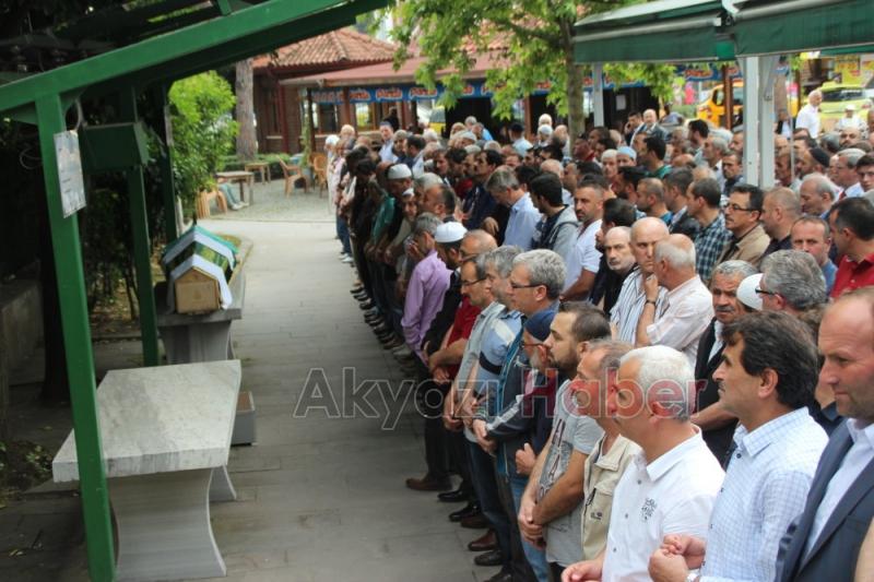 Trafik Kazasından Hayatını Kaybeden Neslihan Can Defnedildi 
