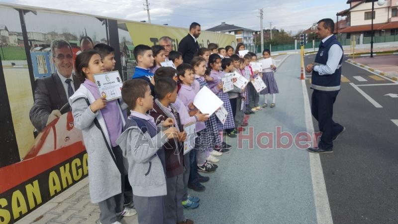 TRAFİK PARKTA EĞİTİMLER DEVAM EDİYOR