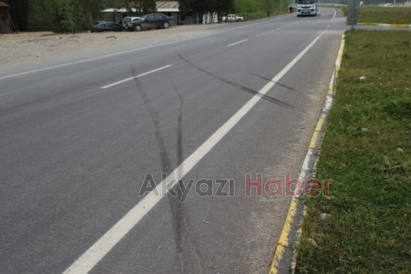 Trafik Kazasına Karışan Dodge Kamyon Kaçtı