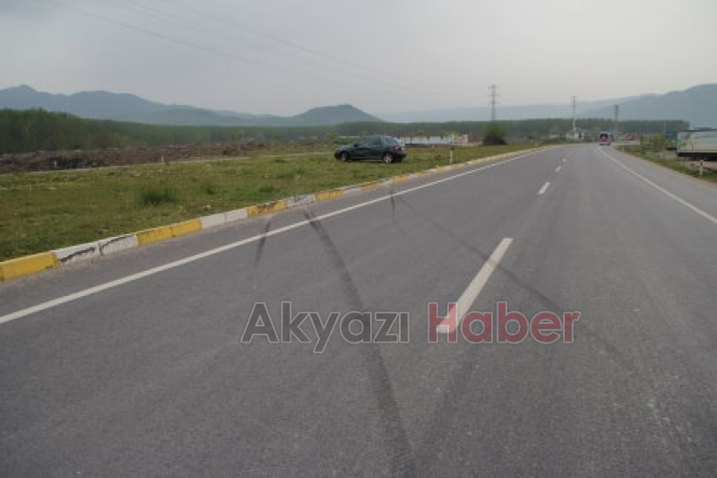 Trafik Kazasına Karışan Dodge Kamyon Kaçtı