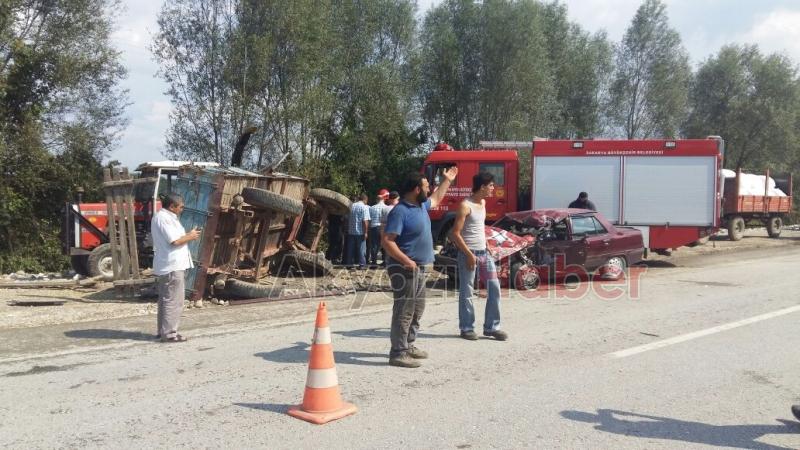 Traktör ve Otomobil Çarpıştı 1 Yaralı